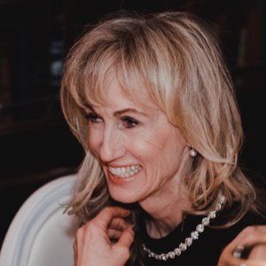 Meet your Posher, Julia